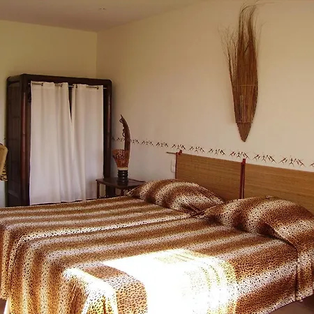 Hotel Chez Katy Et Dede 3*